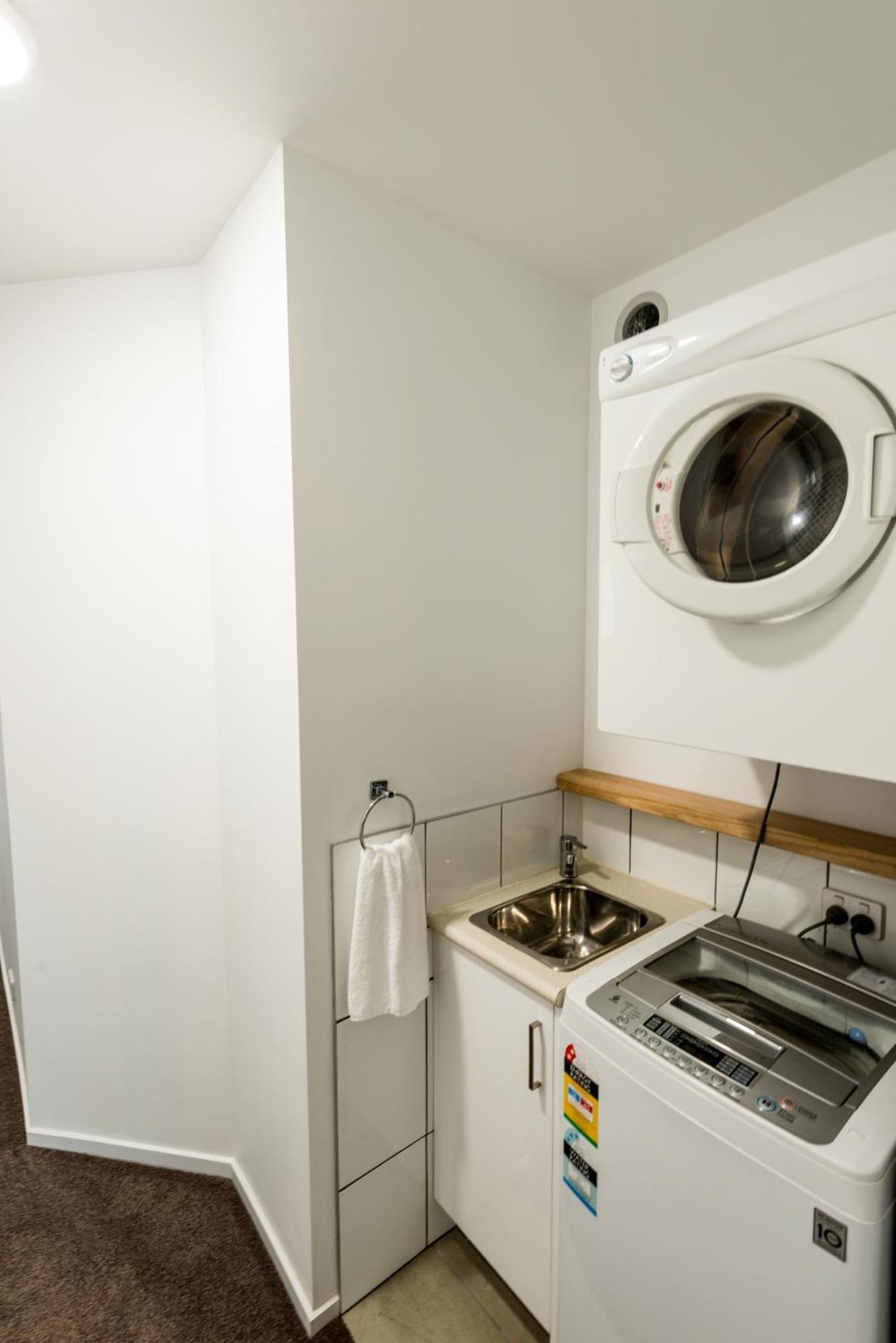 Ulverstone River Edge Holidayapartments Zimmer foto